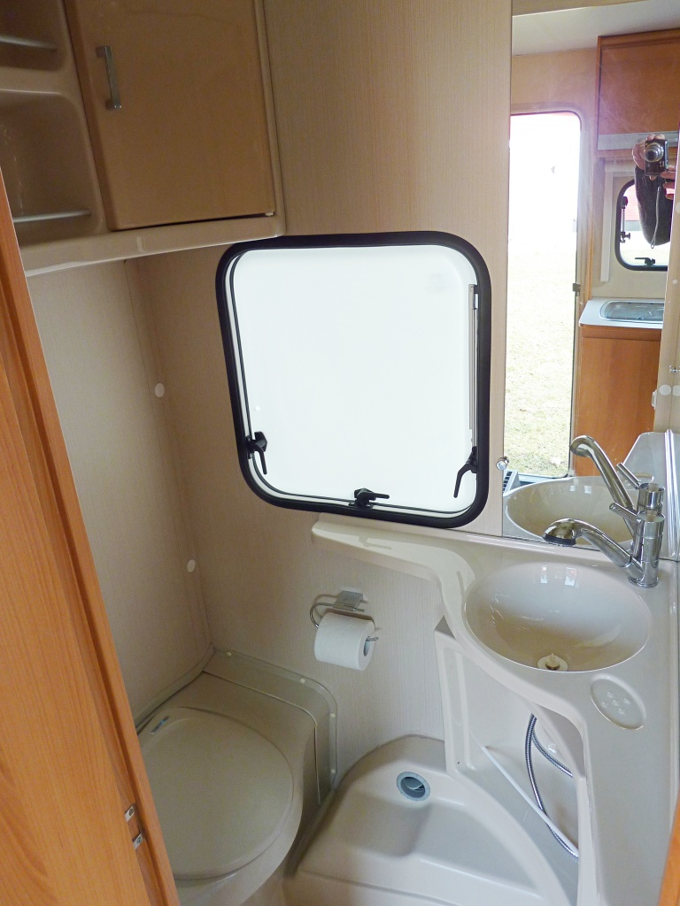 Wohnwagen Sterckemann 490 PE mieten » Happy-Caravans